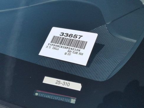 Used 2025 Toyota Corolla SE FWD image 18