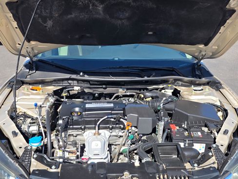 Used 2013 Honda Accord LX image 26