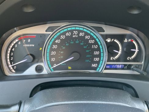 Used 2013 Toyota Venza LE image 19