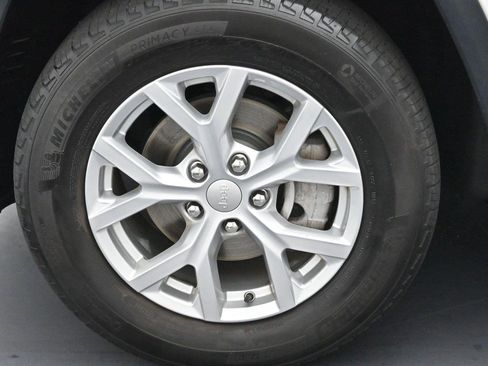 Used 2023 Jeep Grand Cherokee Limited AWD/4WD image 36