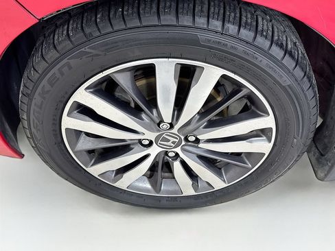 Used 2015 Honda Fit EX image 37