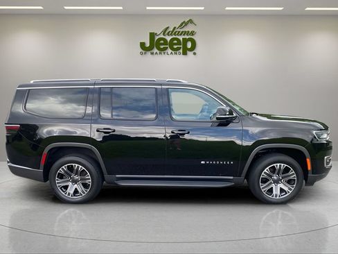 Used 2022 Jeep Wagoneer Series III AWD/4WD image 11