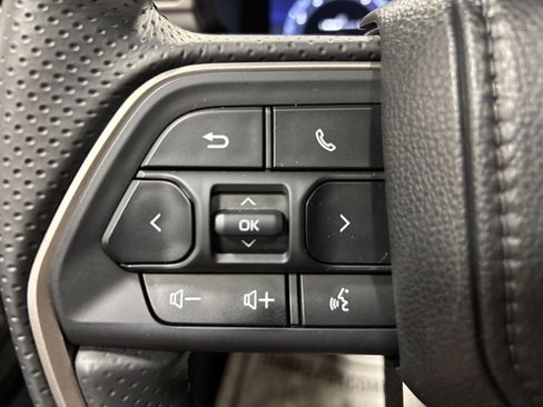 Used 2025 Toyota 4Runner TRD Off-Road Premium w/ Tow Technology Package AWD/4WD image 19