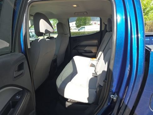 Used 2019 Chevrolet Colorado W/T w/ WT Convenience Package RWD image 17