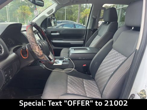 Used 2018 Toyota Tundra SR5 w/ SR5 Upgrade Package AWD/4WD image 9