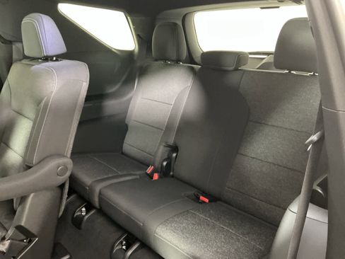 New 2026 Chevrolet Traverse LT w/ Driver Confidence Package image 8