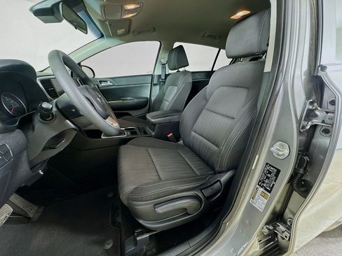 Used 2020 Kia Sportage LX FWD image 12