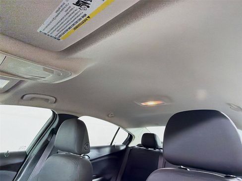 Used 2016 Chevrolet Cruze LT FWD image 5