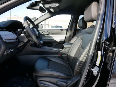 New 2026 Jeep Compass Latitude image 6