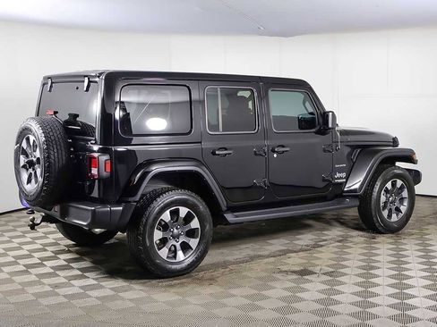 Used 2021 Jeep Wrangler Unlimited Sahara w/ Uconnect 4C Nav & Sound Group image 7