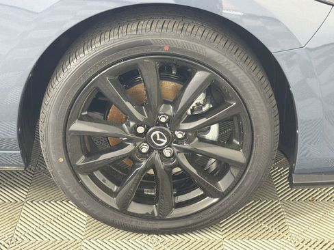 New 2026 MAZDA MAZDA3 Hatchback w/Premium Plus Pkg image 12