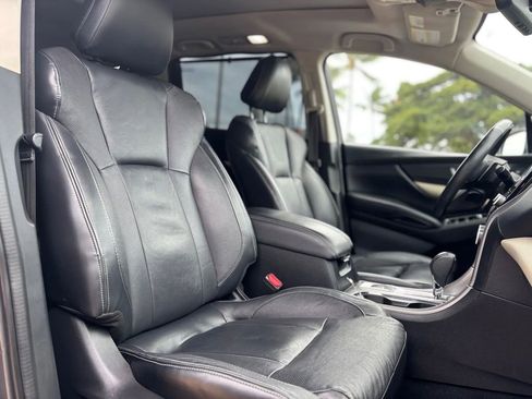 Used 2020 Subaru Ascent Limited w/ Technology Package image 9