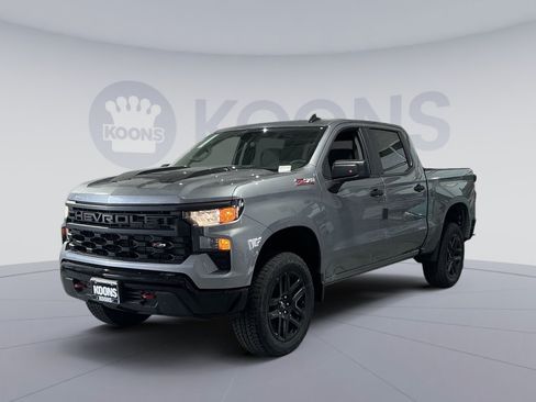 New 2026 Chevrolet Silverado 1500 Custom Trail Boss AWD/4WD image 1