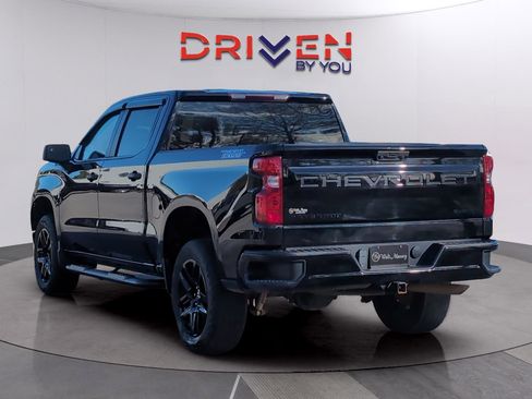 Certified 2023 Chevrolet Silverado 1500 Custom Trail Boss w/ LPO, Dark Essentials Package image 3