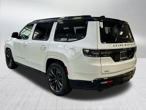 New 2025 Jeep Grand Wagoneer Series III w/ Rear Seat Video Group 1 image 8