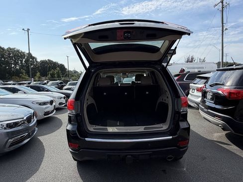 Used 2016 Jeep Grand Cherokee Limited w/ Trailer Tow Group IV RWD image 12