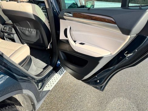 Used 2013 BMW X6 xDrive35i image 17