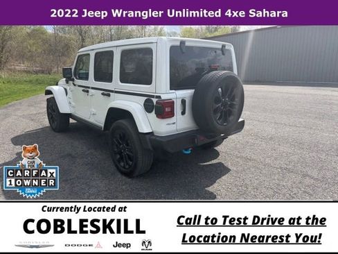 Used 2022 Jeep Wrangler Unlimited Sahara AWD/4WD image 6
