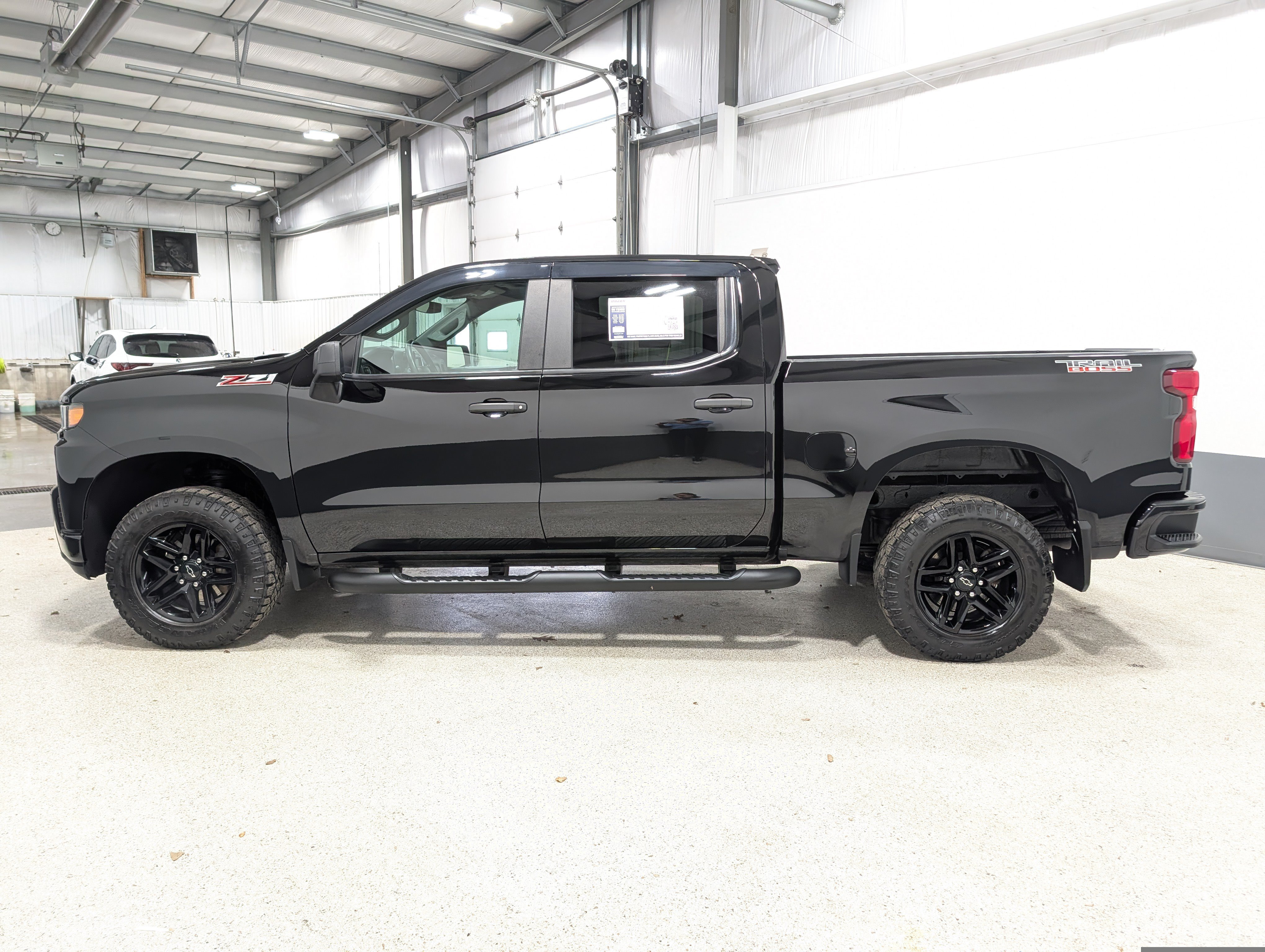 Used 2020 Chevrolet Silverado 1500 Custom Trail Boss w/ Custom Convenience Package AWD/4WD image 6