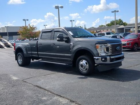Used 2020 Ford F350 Lariat w/ Lariat Value Package AWD/4WD image 4