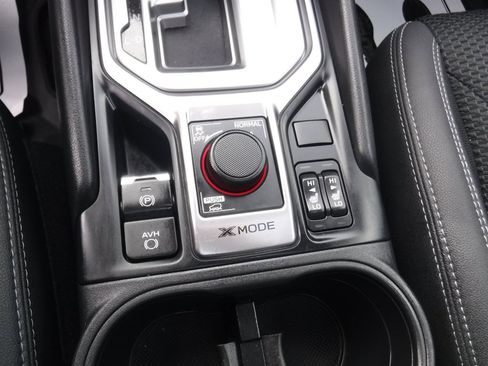 Used 2020 Subaru Forester Premium image 16