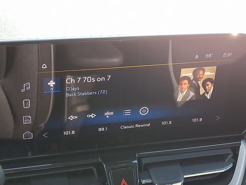 Used 2025 Chevrolet TrailBlazer LT image 16