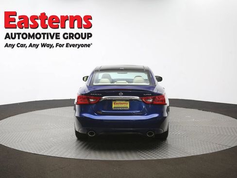 Used 2016 Nissan Maxima Platinum w/ Interior Lighting Package FWD image 41