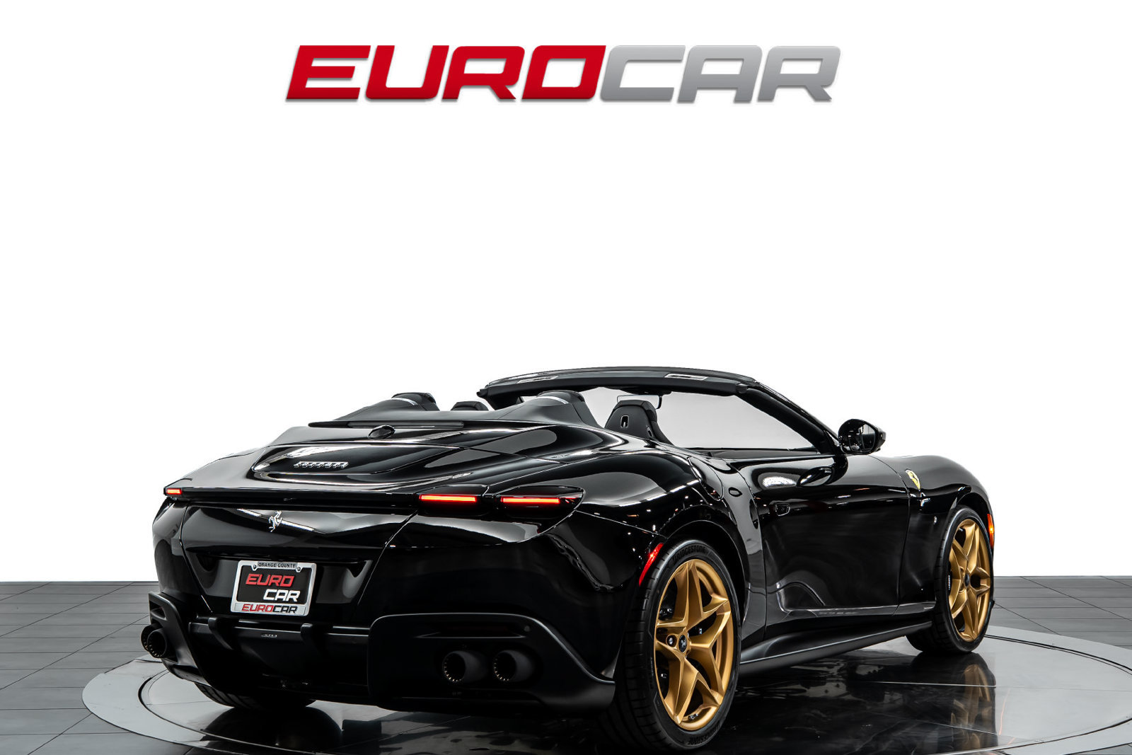 Used 2026 Ferrari Roma Spider RWD image 6