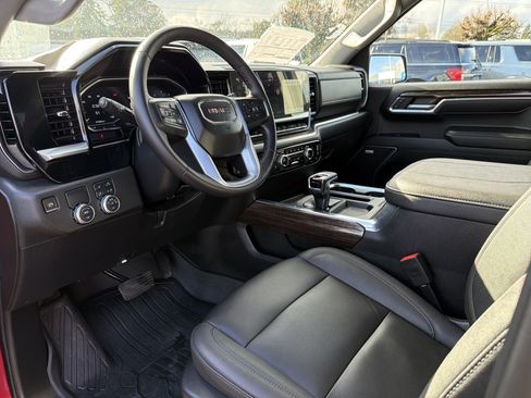 Used 2023 GMC Sierra 1500 Elevation w/ Elevation Premium Package image 9