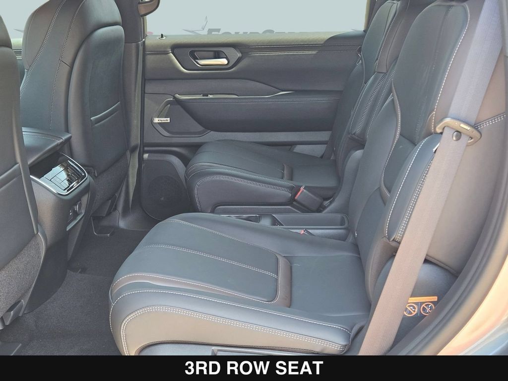 New 2026 Nissan Armada SL w/ Captain's Chari Seat Package AWD/4WD image 17