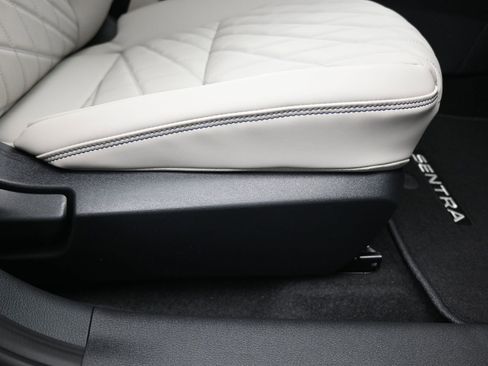 New 2026 Nissan Sentra SL w/ Floor Mat Package FWD image 15