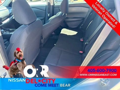Used 2024 Nissan Rogue S FWD image 9