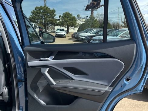 New 2026 Volkswagen Tiguan SE AWD/4WD image 16