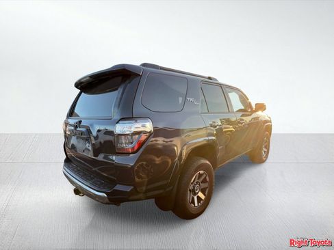 Used 2024 Toyota 4Runner TRD Off-Road Premium w/ Moonroof Package AWD/4WD image 4