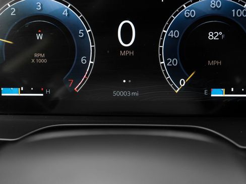 Used 2021 Jeep Grand Cherokee L Limited AWD/4WD image 3