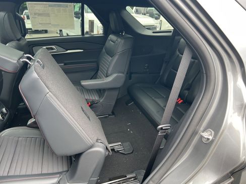 New 2025 Ford Explorer ST-Line image 13