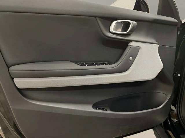 Used 2023 Polestar Polestar 2 w/ Pilot Pack AWD/4WD image 30