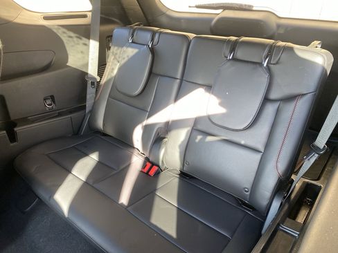 Used 2023 Ford Explorer ST-Line w/ Class IV Trailer Tow Package image 27