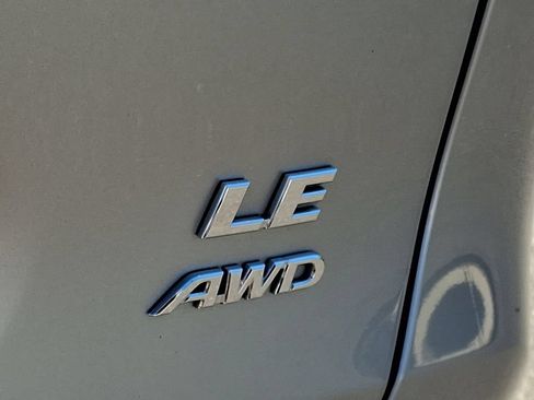 Certified 2021 Toyota RAV4 LE AWD/4WD image 30