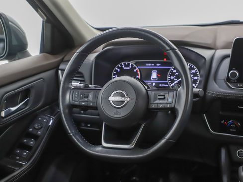 Used 2023 Nissan Rogue SV w/ SV Premium B Package image 14