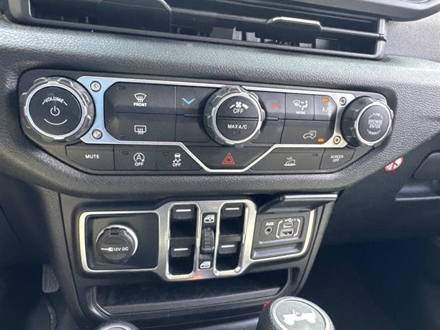 Used 2024 Jeep Wrangler Unlimited Sport AWD/4WD image 12