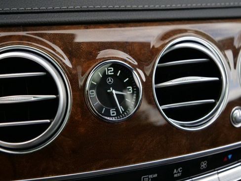Used 2015 Mercedes-Benz S 550 4MATIC Sedan image 16