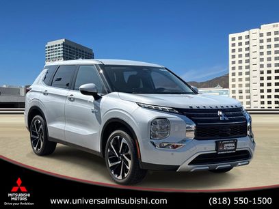New 2025 Mitsubishi Outlander 4WD Plug-In Hybrid
