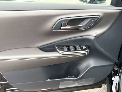 New 2026 Toyota Crown Nightshade image 9