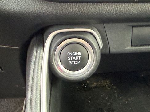 Used 2025 Toyota Grand Highlander AWD image 28