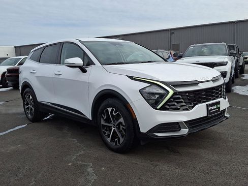Used 2023 Kia Sportage EX image 6
