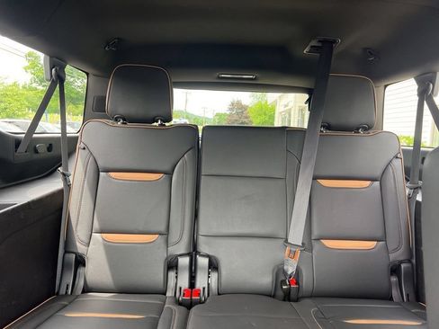 Used 2023 GMC Yukon XL AT4 w/ AT4 Premium Package AWD/4WD image 46