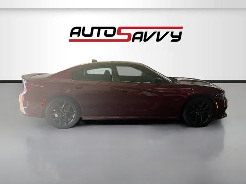 Used 2019 Dodge Charger R/T w/ Blacktop Package RWD image 8
