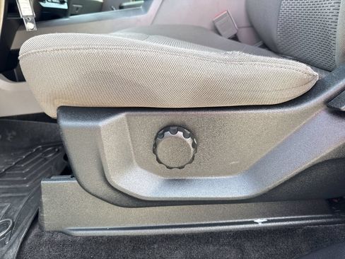 Used 2018 Ford F150 XLT RWD image 14