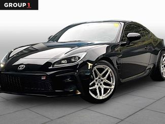 Used 2022 Toyota GR86 Premium w/ ALL Weather Mat Package (TMS) RWD video 1
